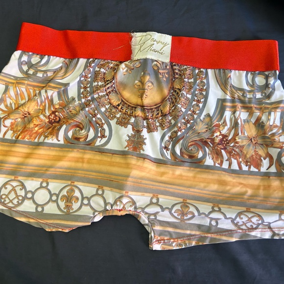 Boxers - Picture 2 of 4